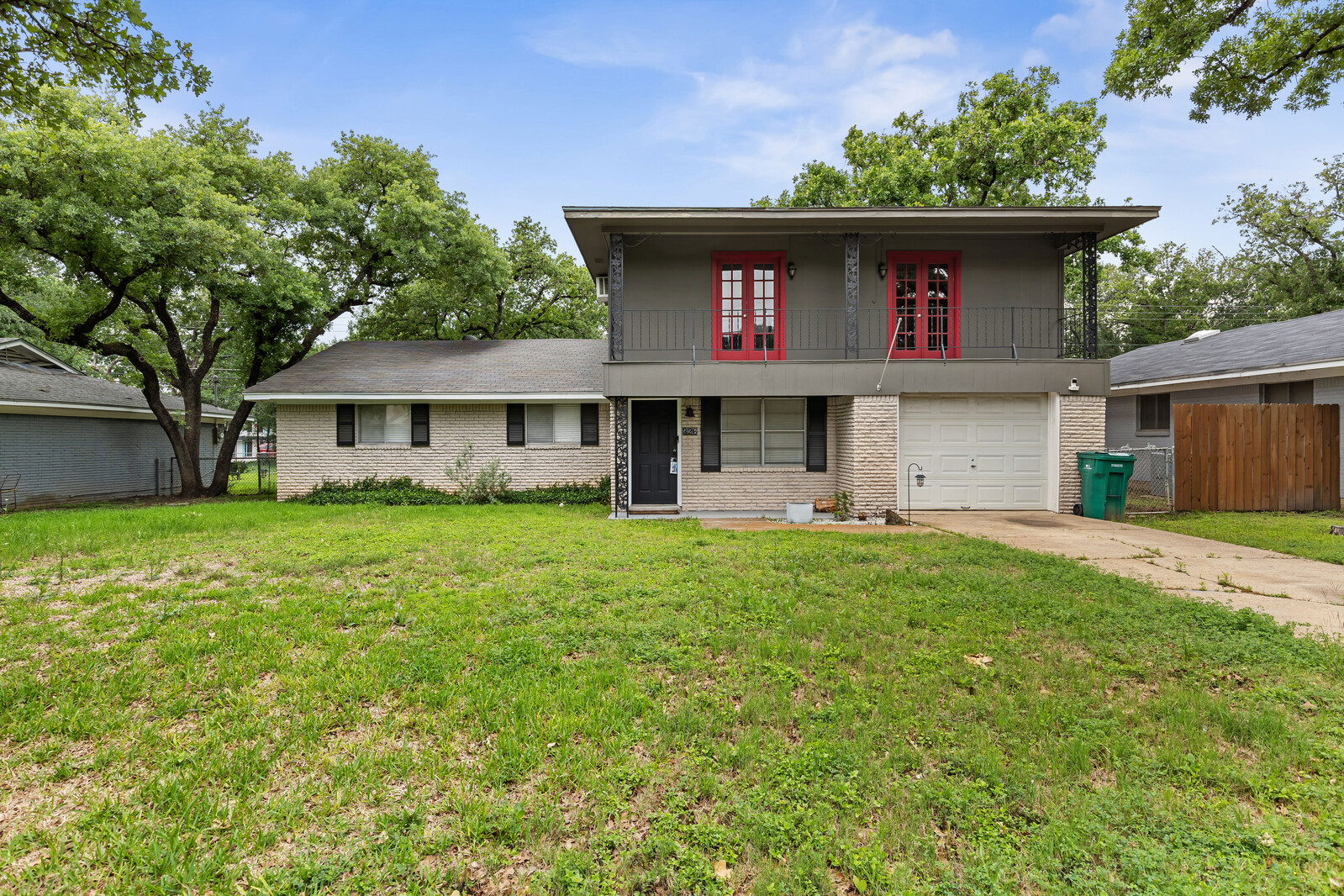 326 South Barbara Street