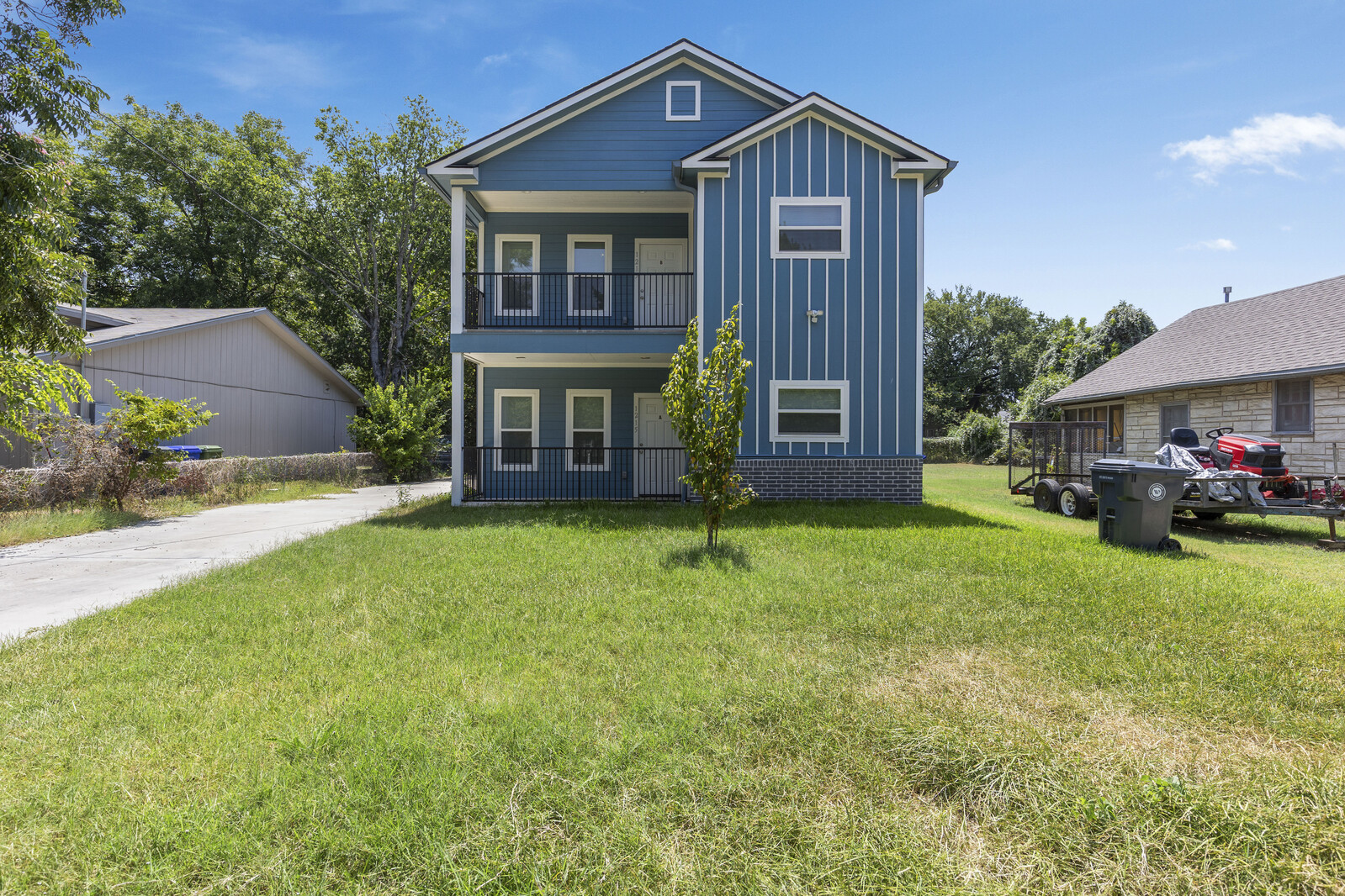 1215 Kellum Street -B - 1