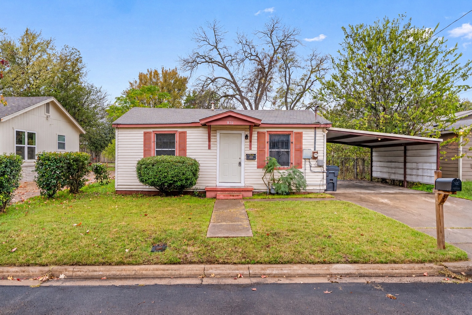 820 Pecan Avenue