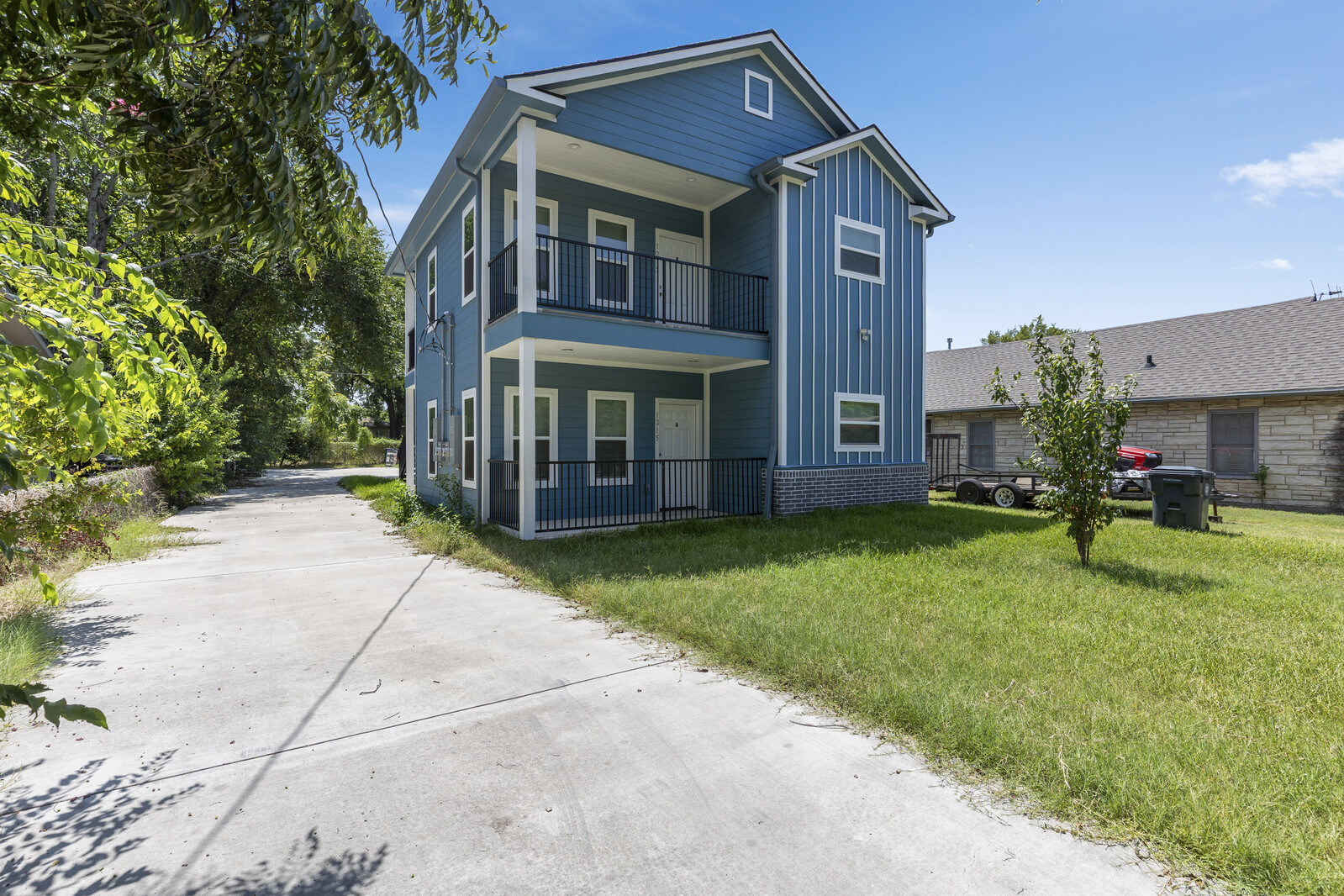 Property thumbnail image